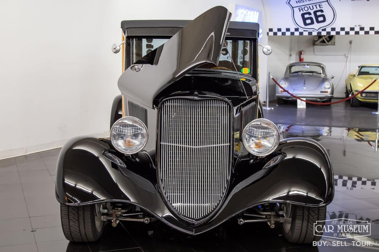 1933 Ford Woodie Street Rod Wagon