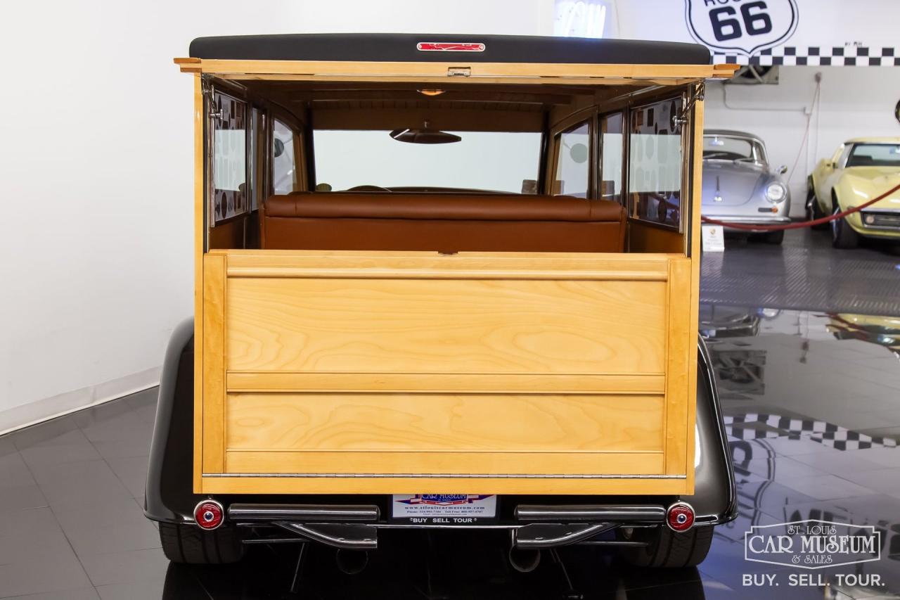 1933 Ford Woodie Street Rod Wagon