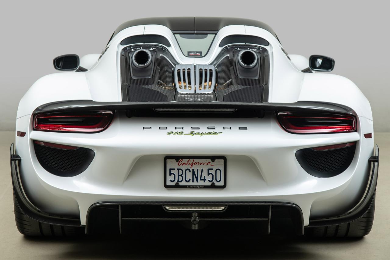 2015 Porsche 918 Spyder