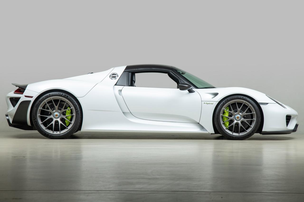 2015 Porsche 918 Spyder