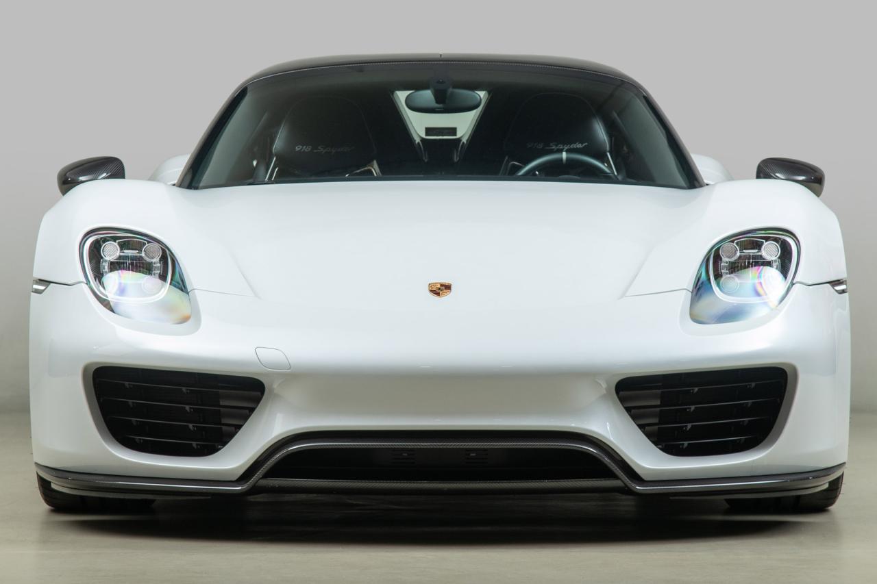 2015 Porsche 918 Spyder