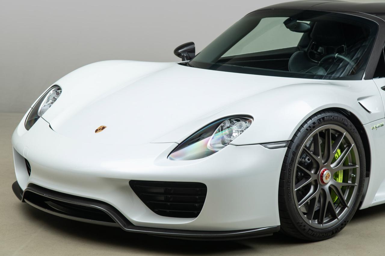 2015 Porsche 918 Spyder