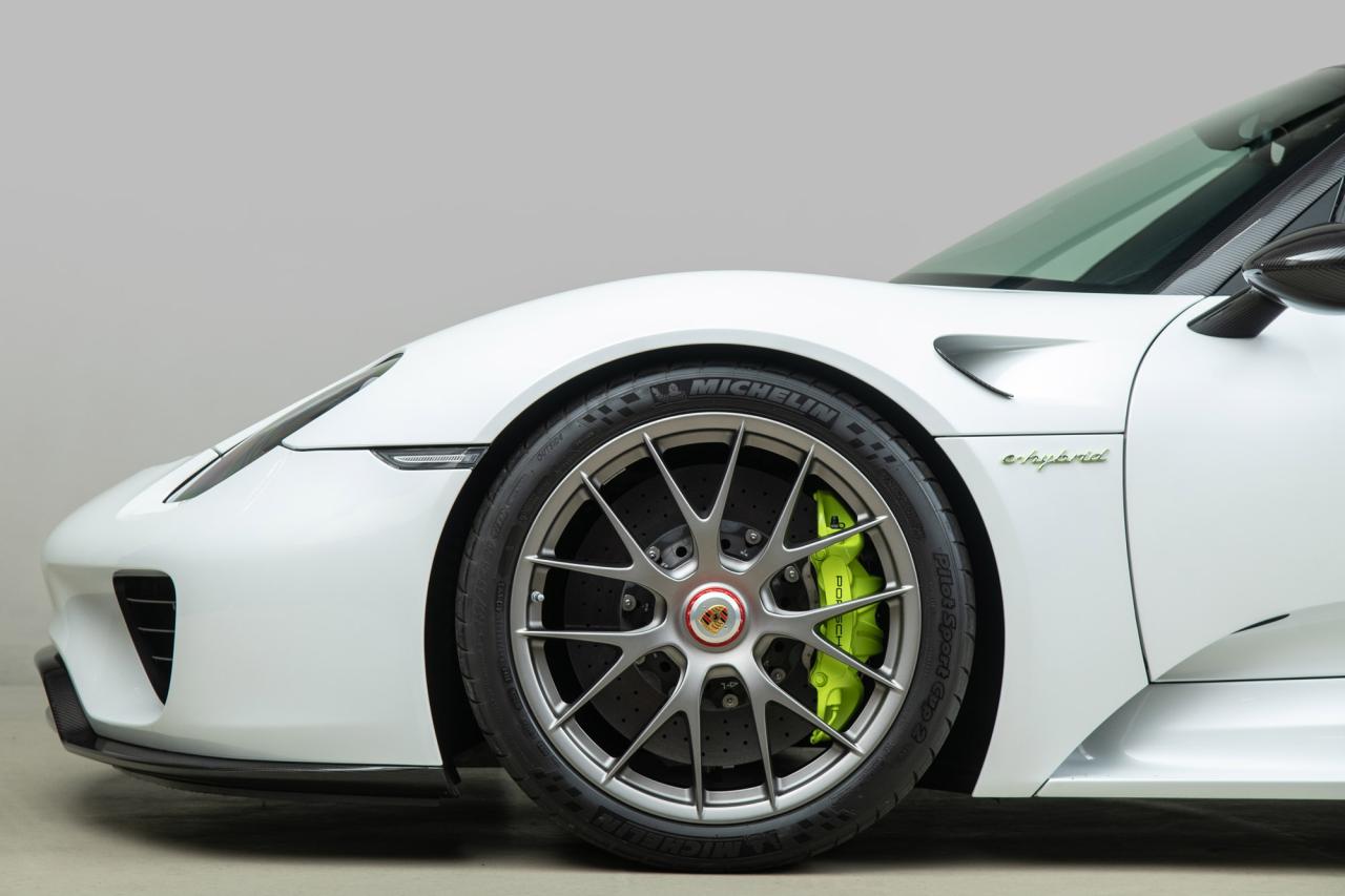 2015 Porsche 918 Spyder