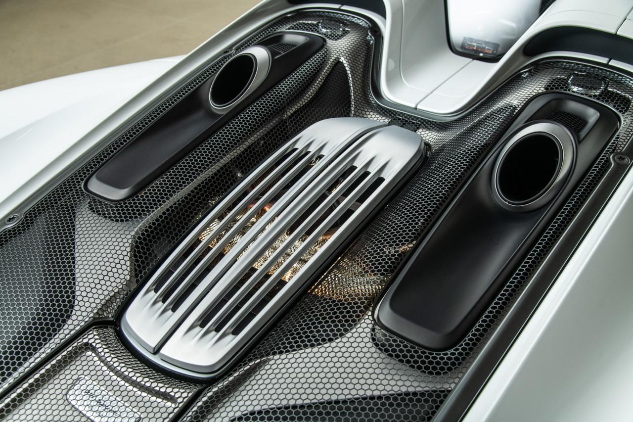 2015 Porsche 918 Spyder