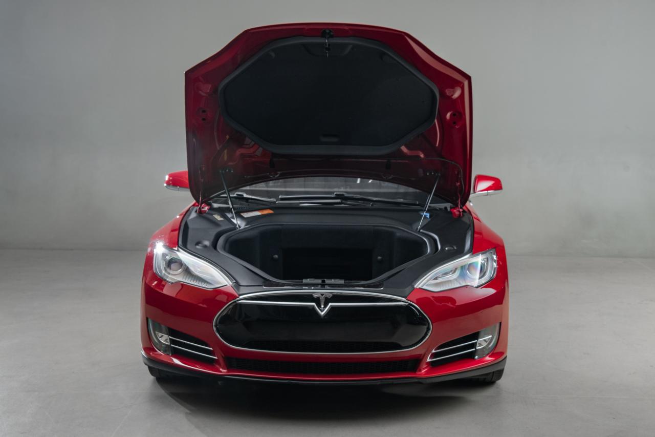 2013 Tesla Model S