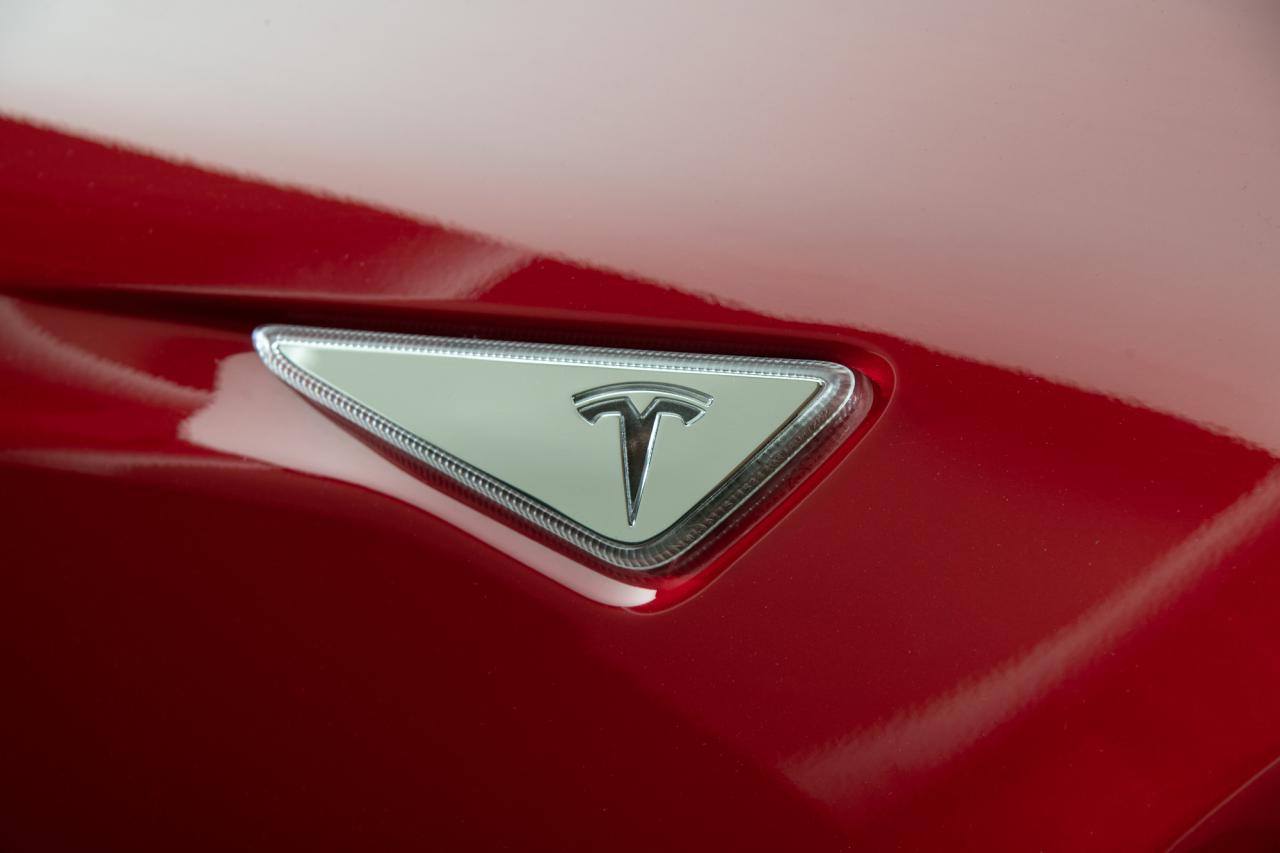 2013 Tesla Model S