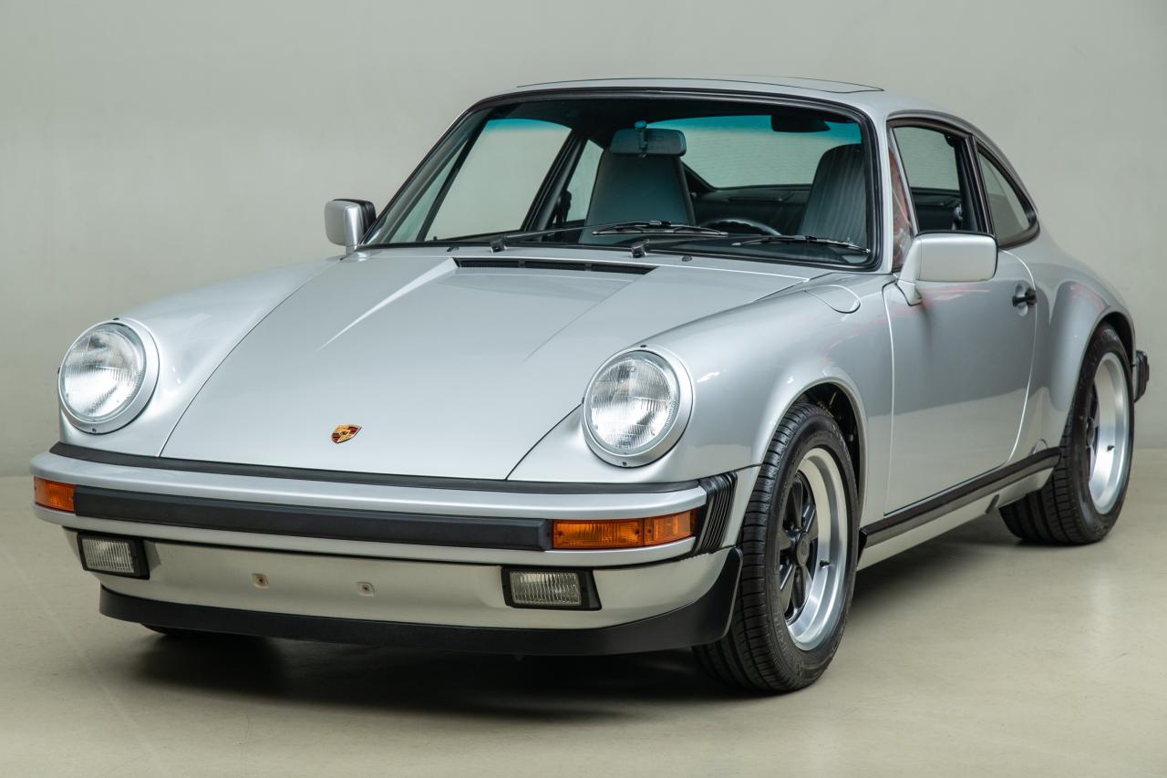 1988 Porsche 911 Carrera 