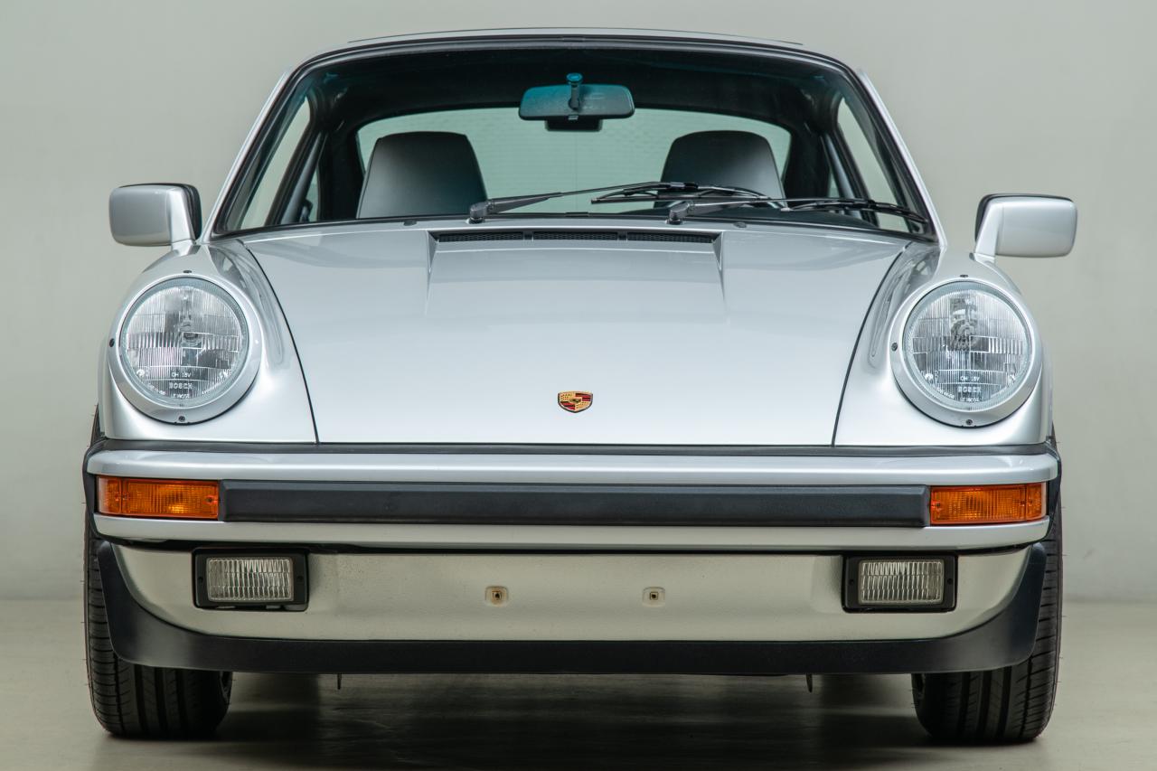 1988 Porsche 911 Carrera 