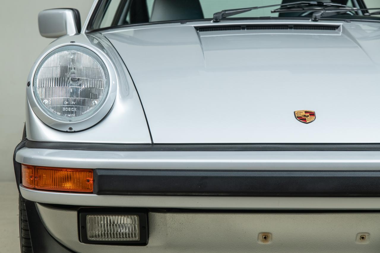 1988 Porsche 911 Carrera 