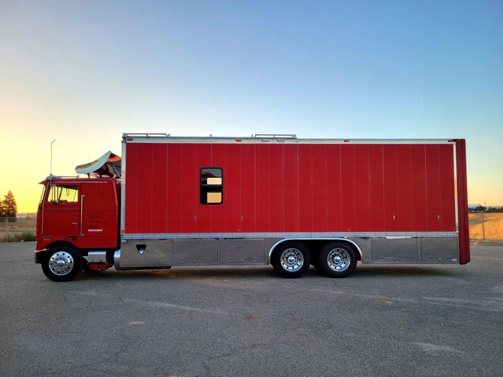 1980 Peterbilt Transporter