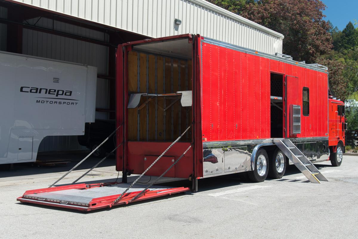 1980 Peterbilt Transporter