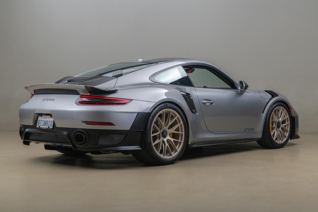 2018 Porsche 911 GT2RS