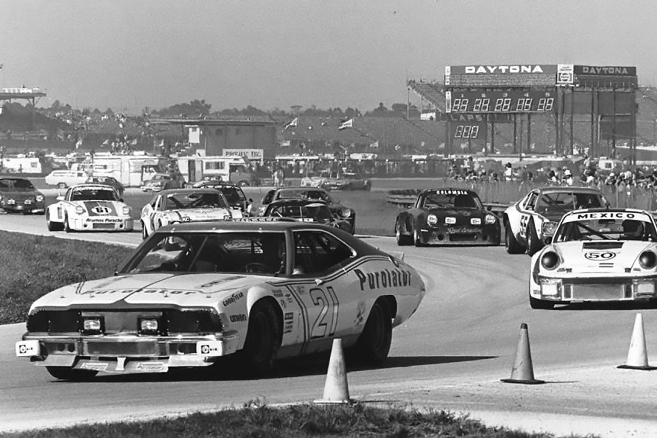 1975 Ford Torino IMSA/NASCAR