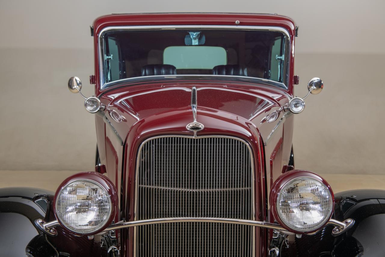 1932 Ford 2-Door Sedan