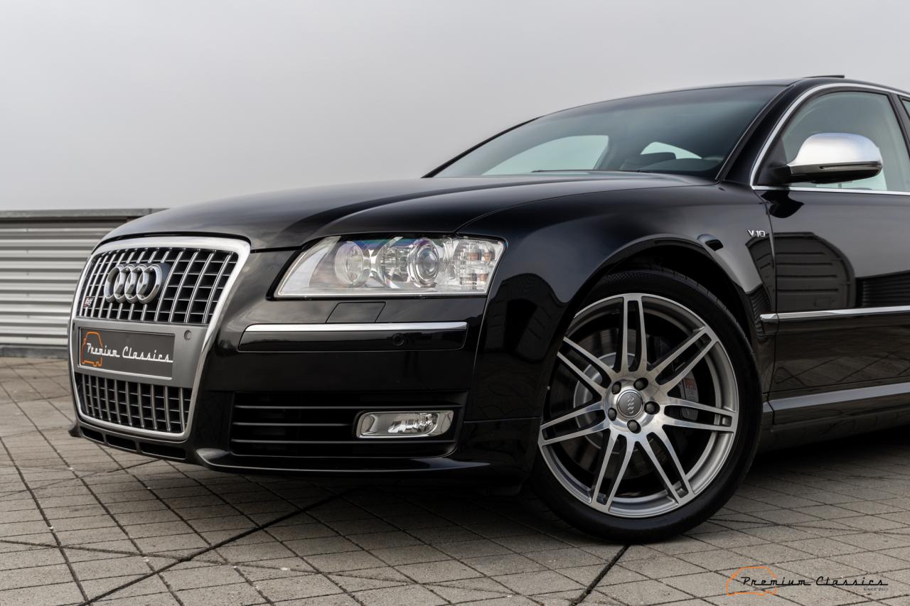 2007 Audi S8 5.2 V10