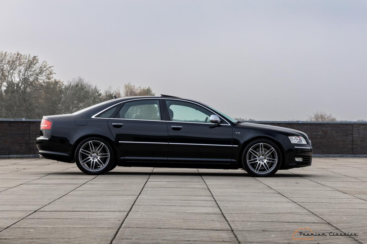 2007 Audi S8 5.2 V10