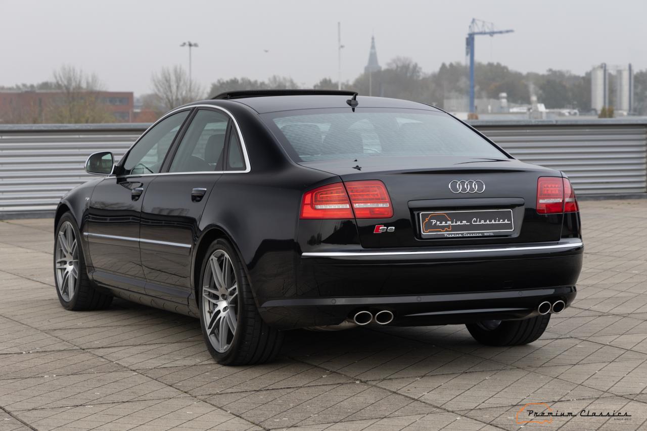 2007 Audi S8 5.2 V10