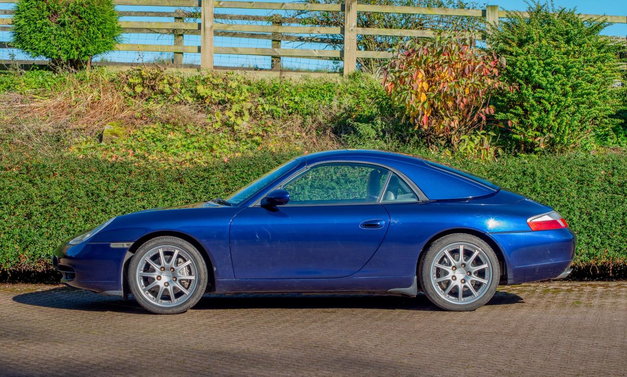 2001 Porsche 911 (996) Carrera 4 Convertible