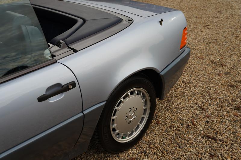 1991 Mercedes - Benz SL 300 &ldquo;116.000 kilometers&rdquo;