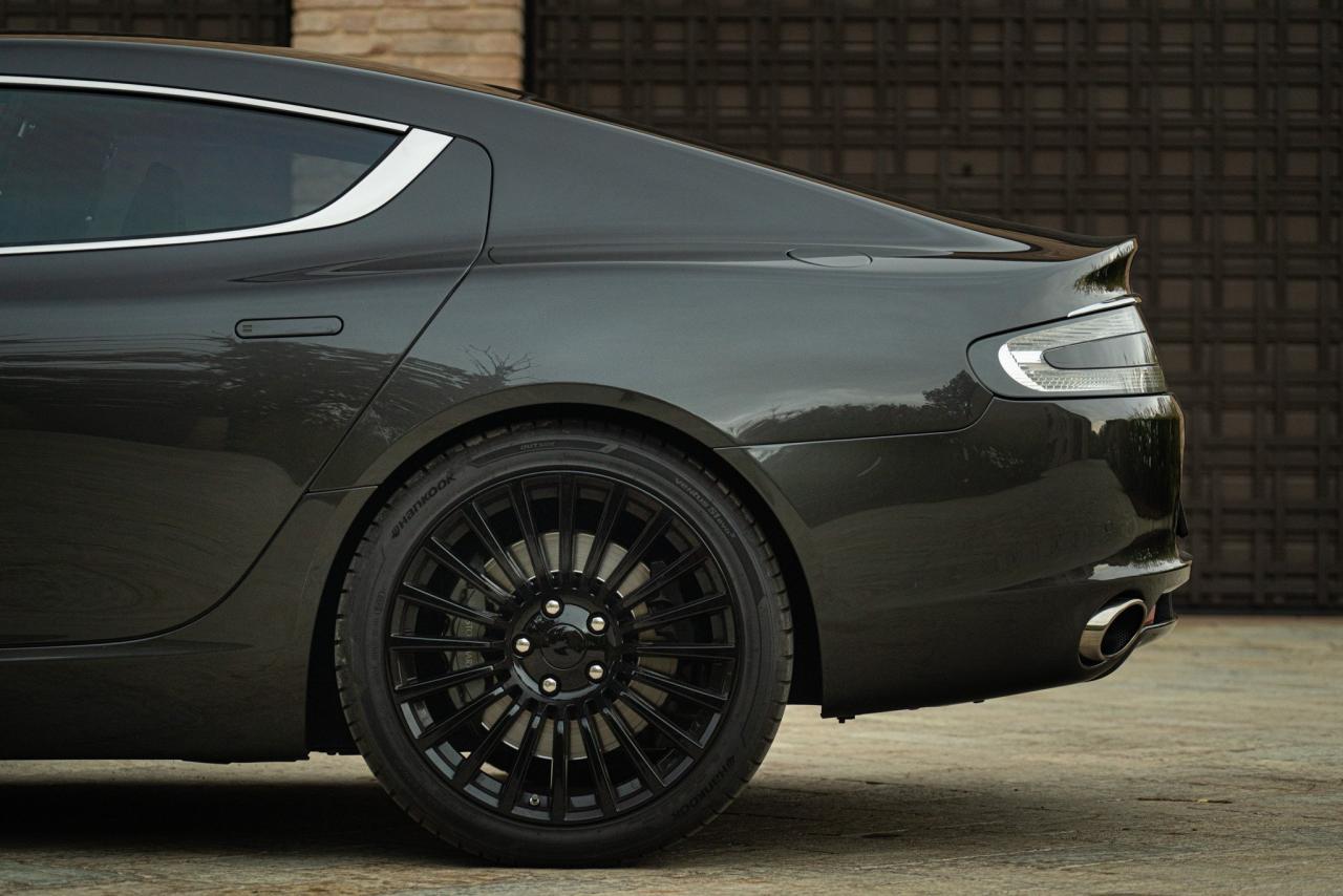 2010 Aston Martin RAPIDE