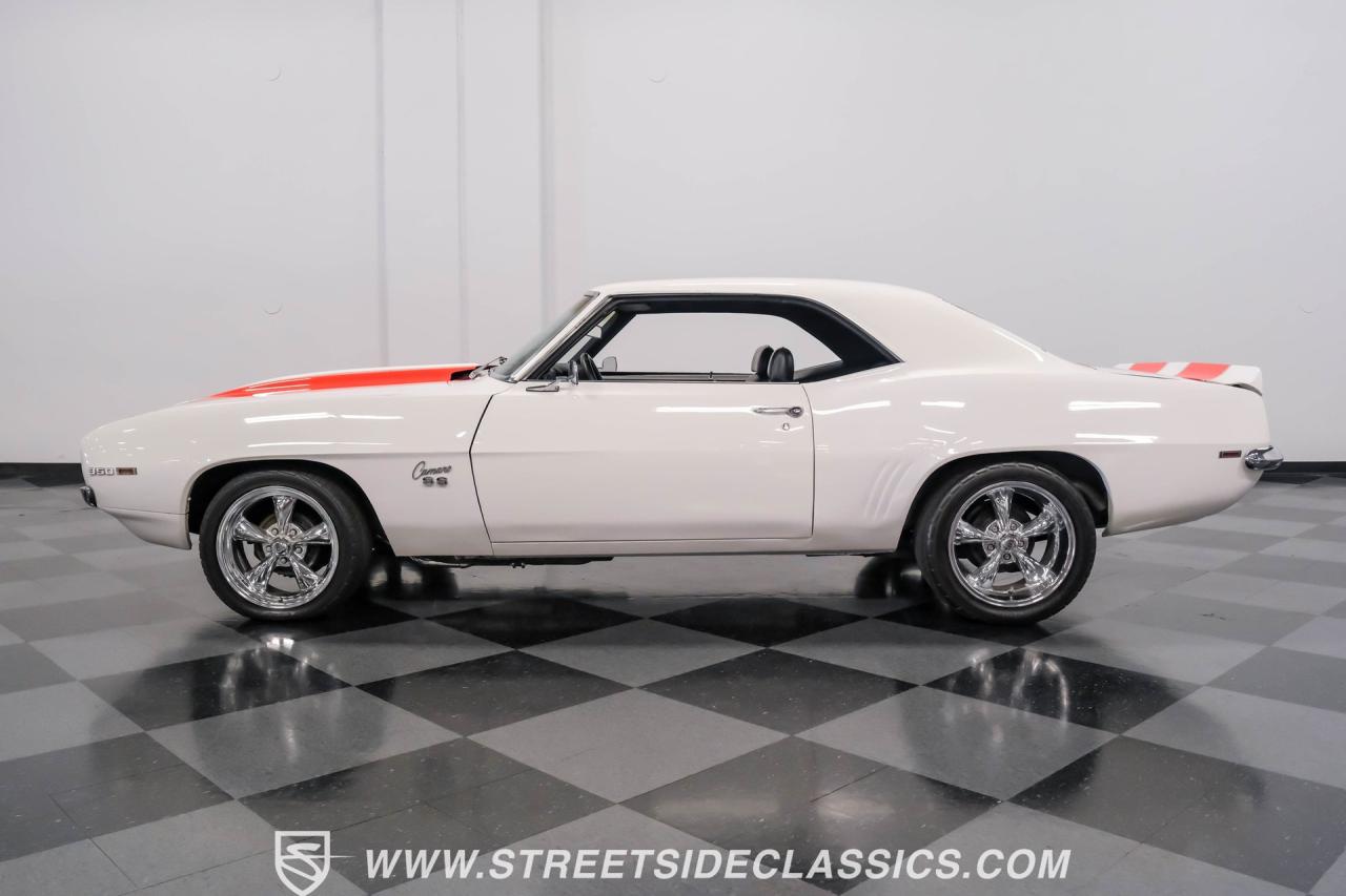 1969 Chevrolet Camaro SS Tribute