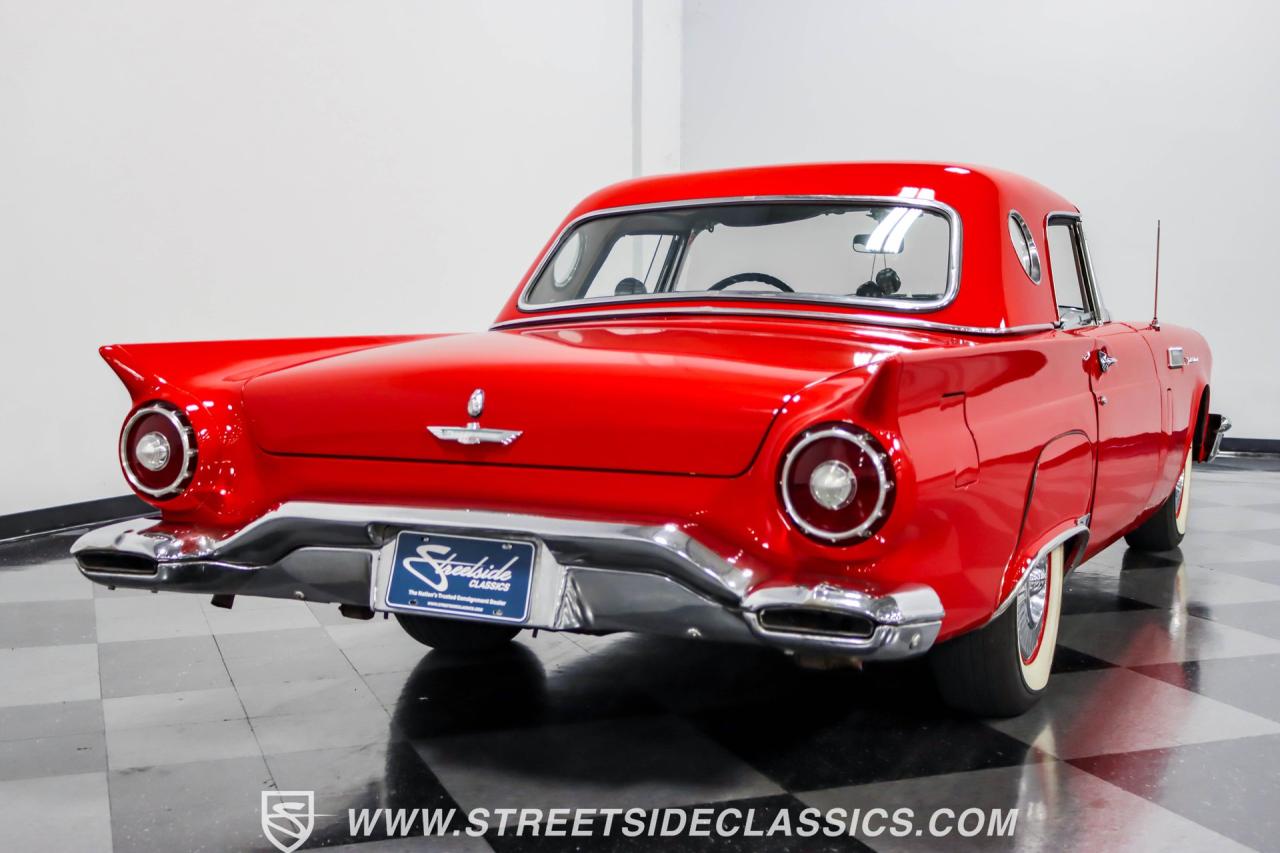 1957 Ford Thunderbird