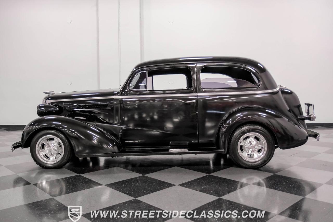 1937 Chevrolet Master Deluxe StreetRod