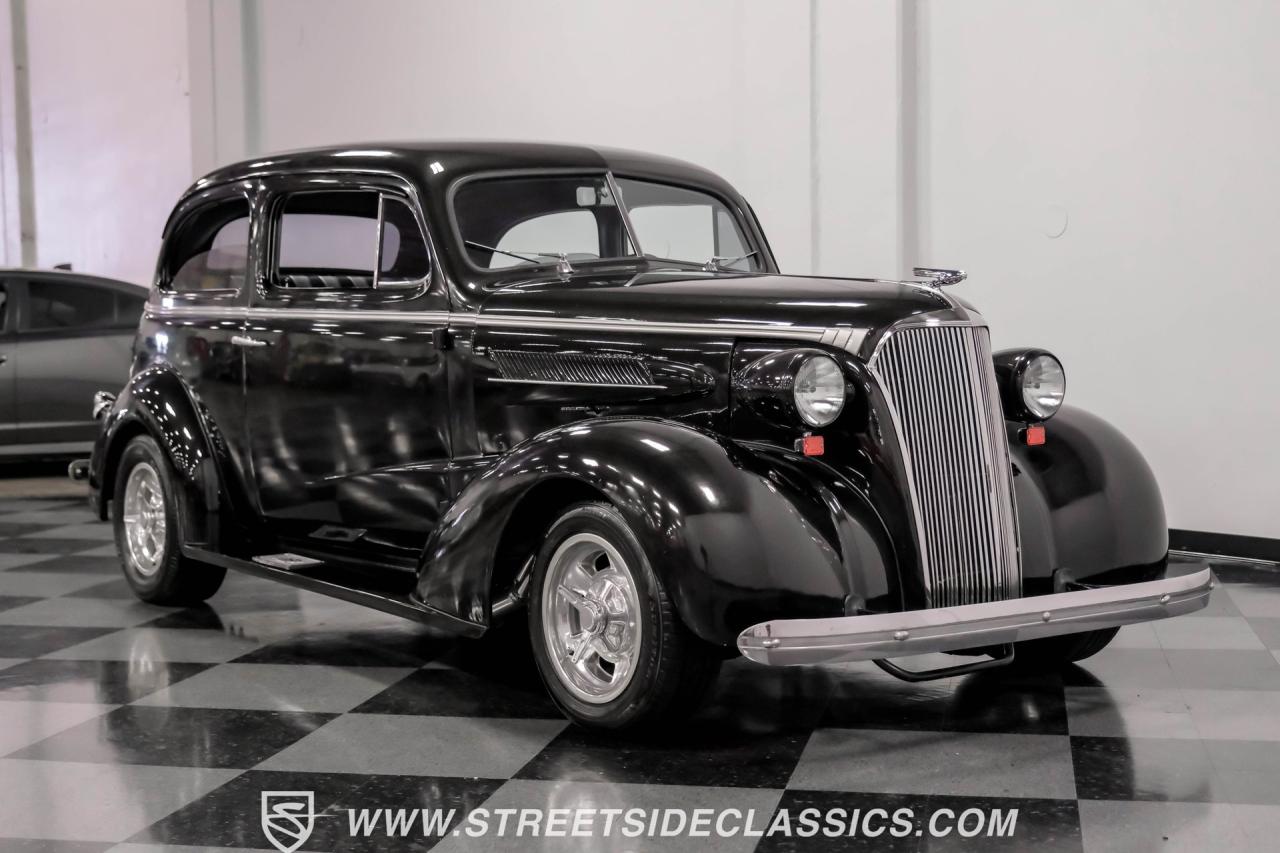 1937 Chevrolet Master Deluxe StreetRod