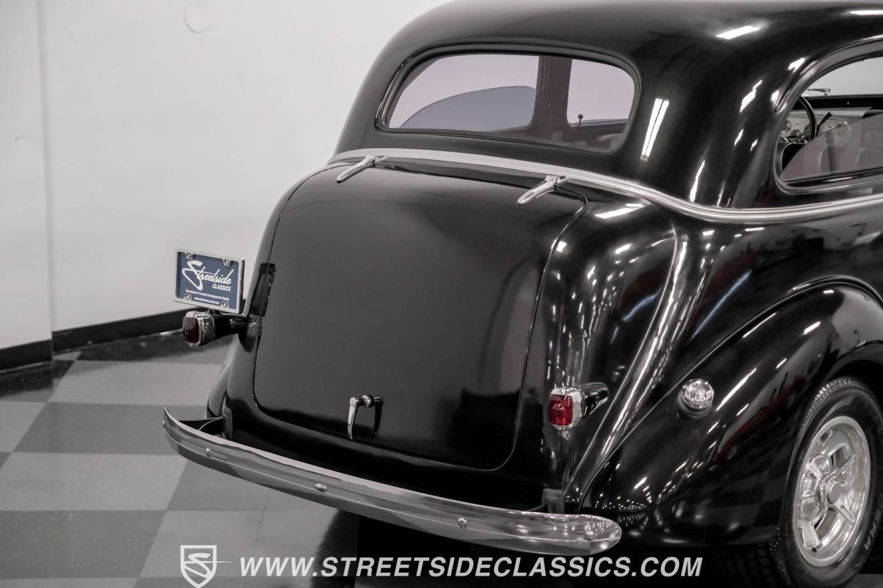 1937 Chevrolet Master Deluxe StreetRod