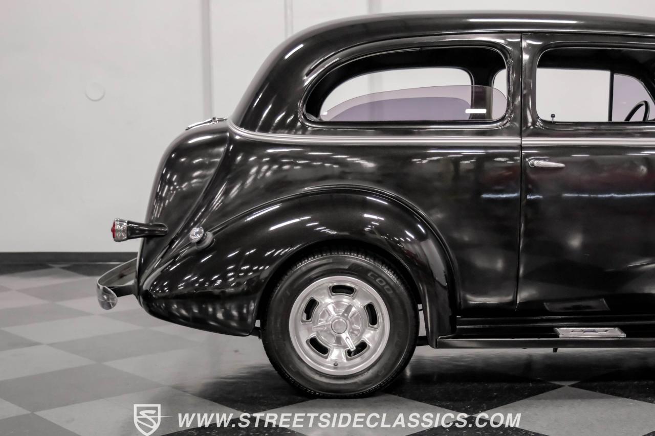 1937 Chevrolet Master Deluxe StreetRod