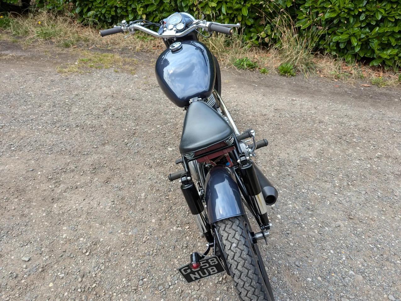 ROYAL ENFIELD CUSTOM BOBBER