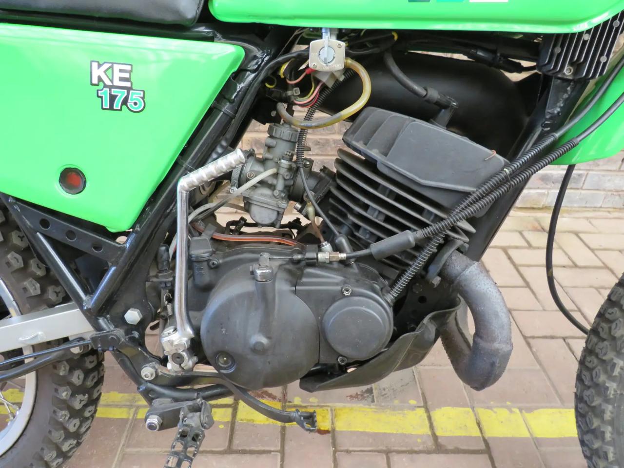 Kawasaki KE175D