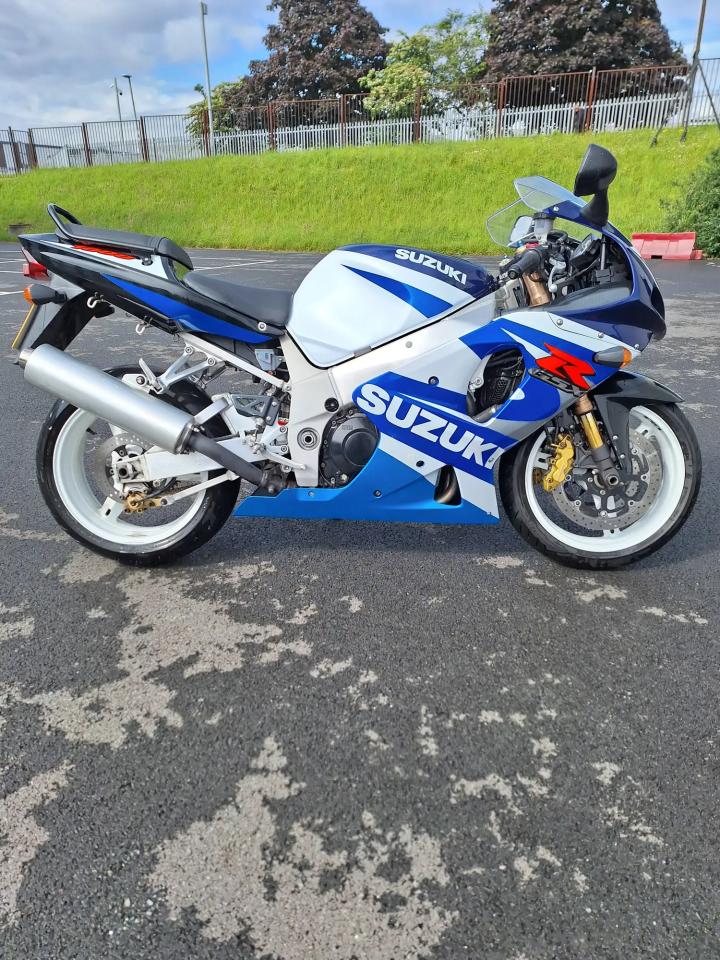 Suzuki GSXR 1000 K1