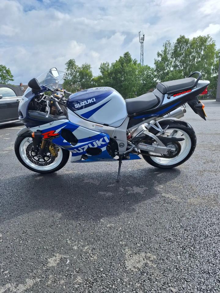 Suzuki GSXR 1000 K1