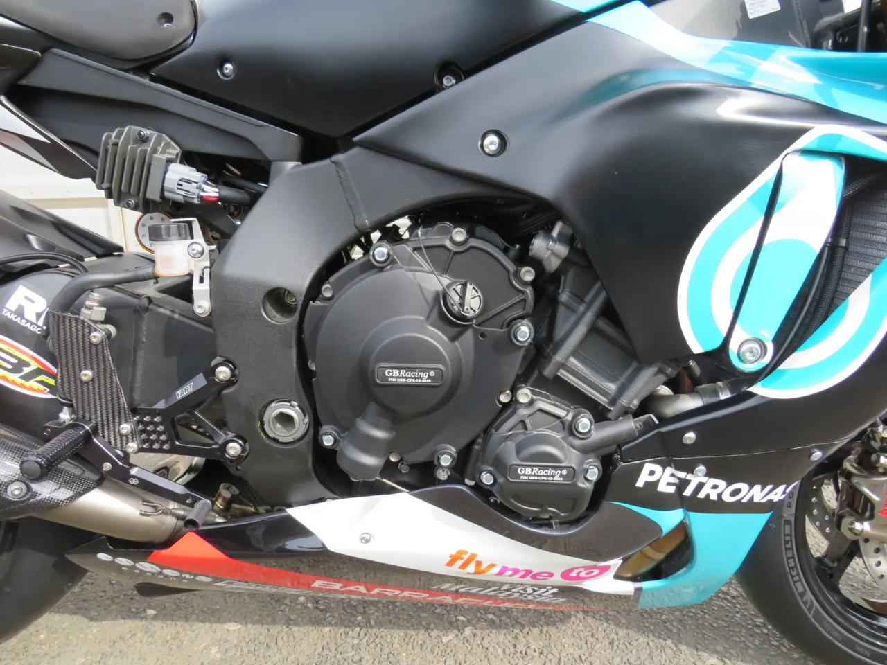 Yamaha YZF-R1 PETRONAS