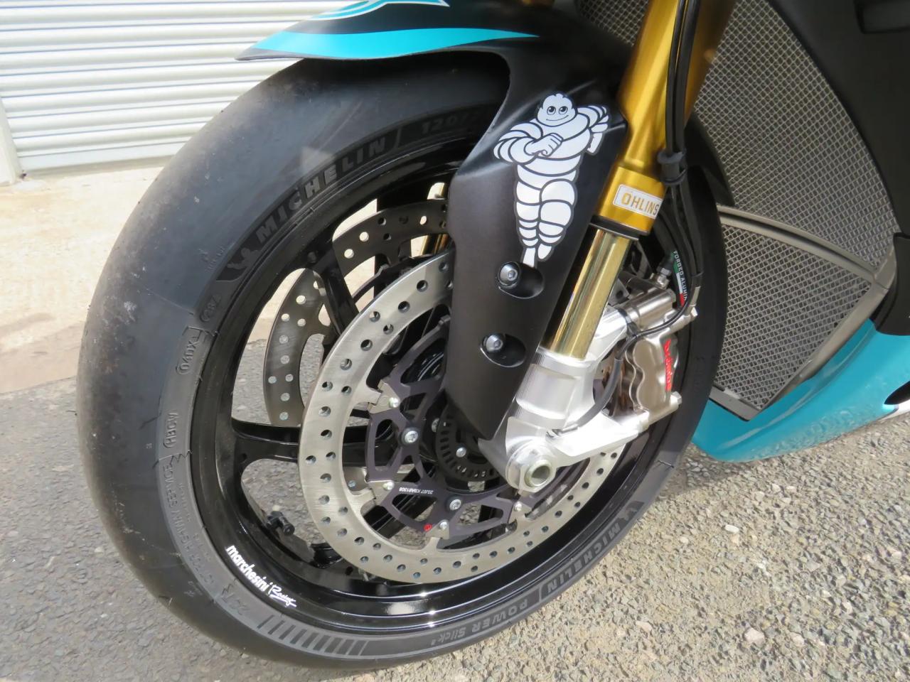 Yamaha YZF-R1 PETRONAS