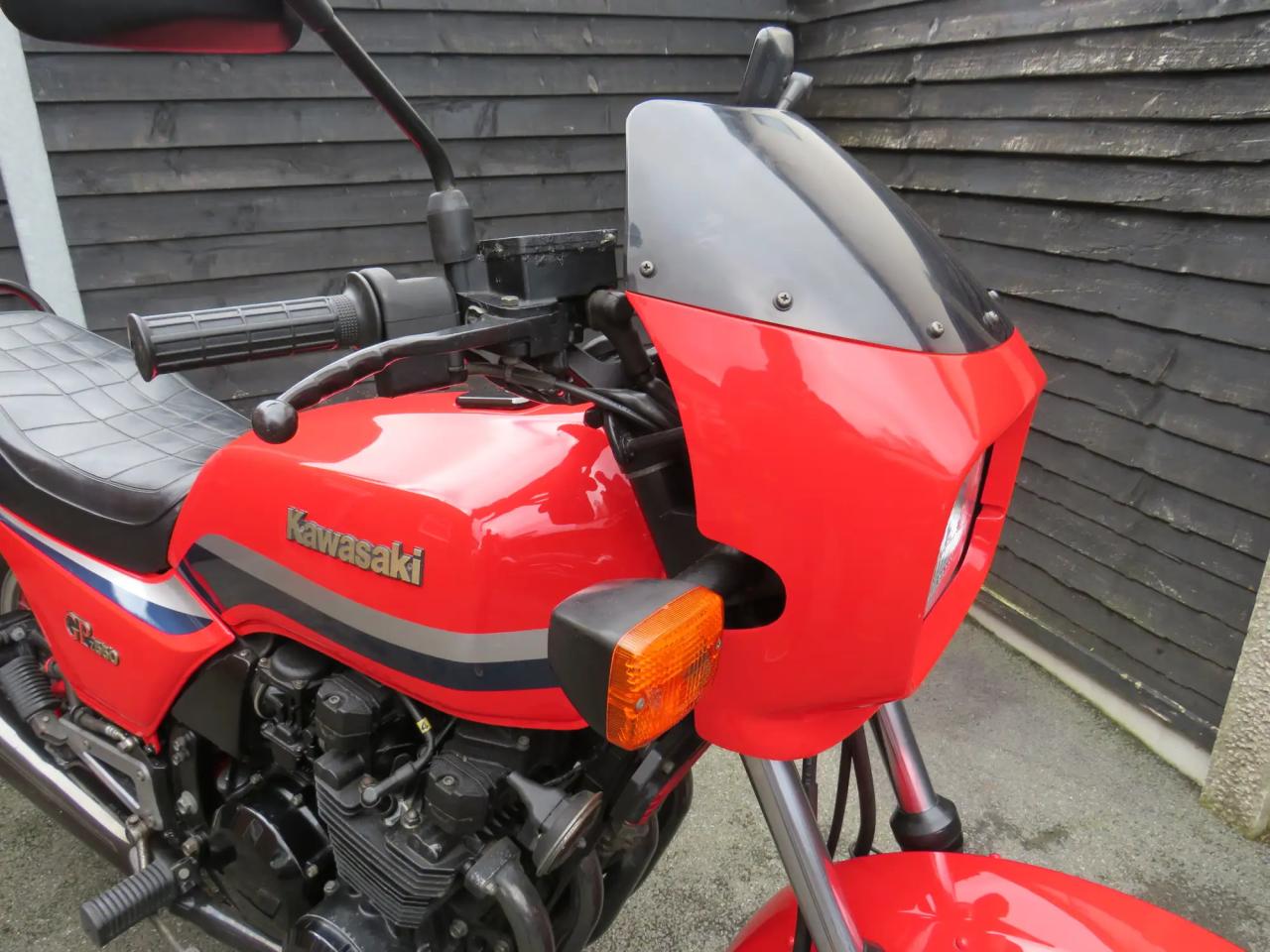 Kawasaki GPZ550-H1