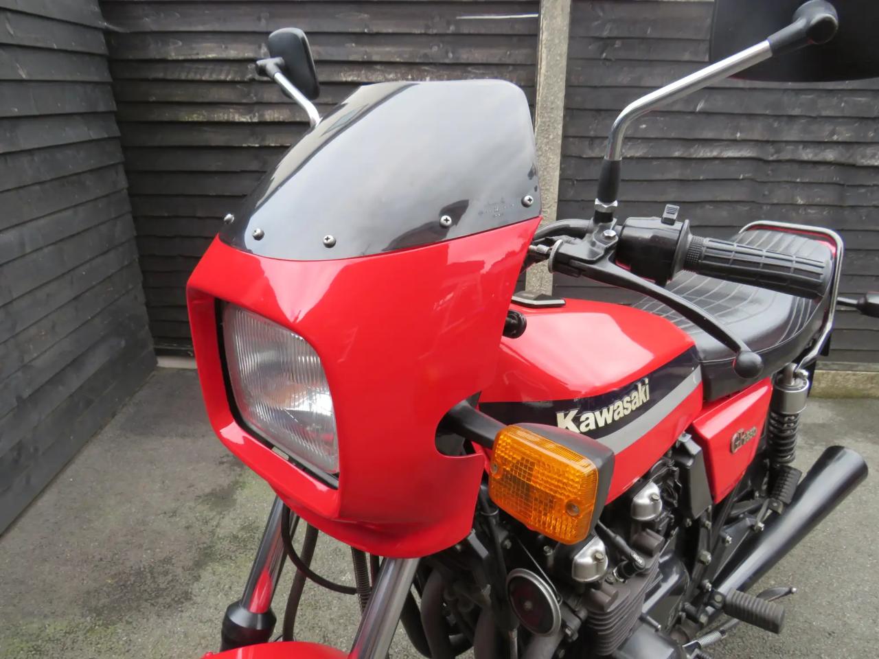 Kawasaki GPZ550-D1