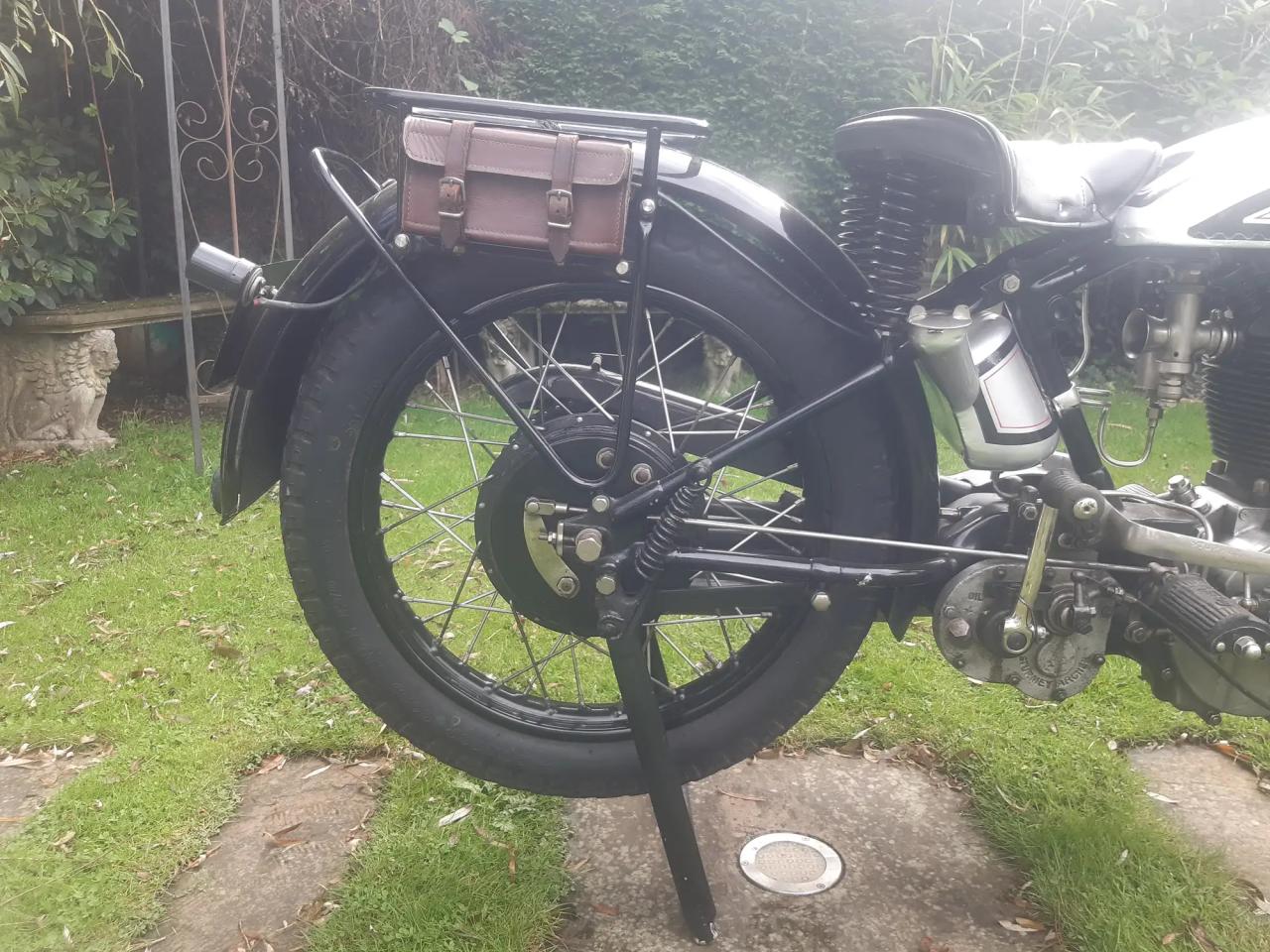 Norton MODEL 18