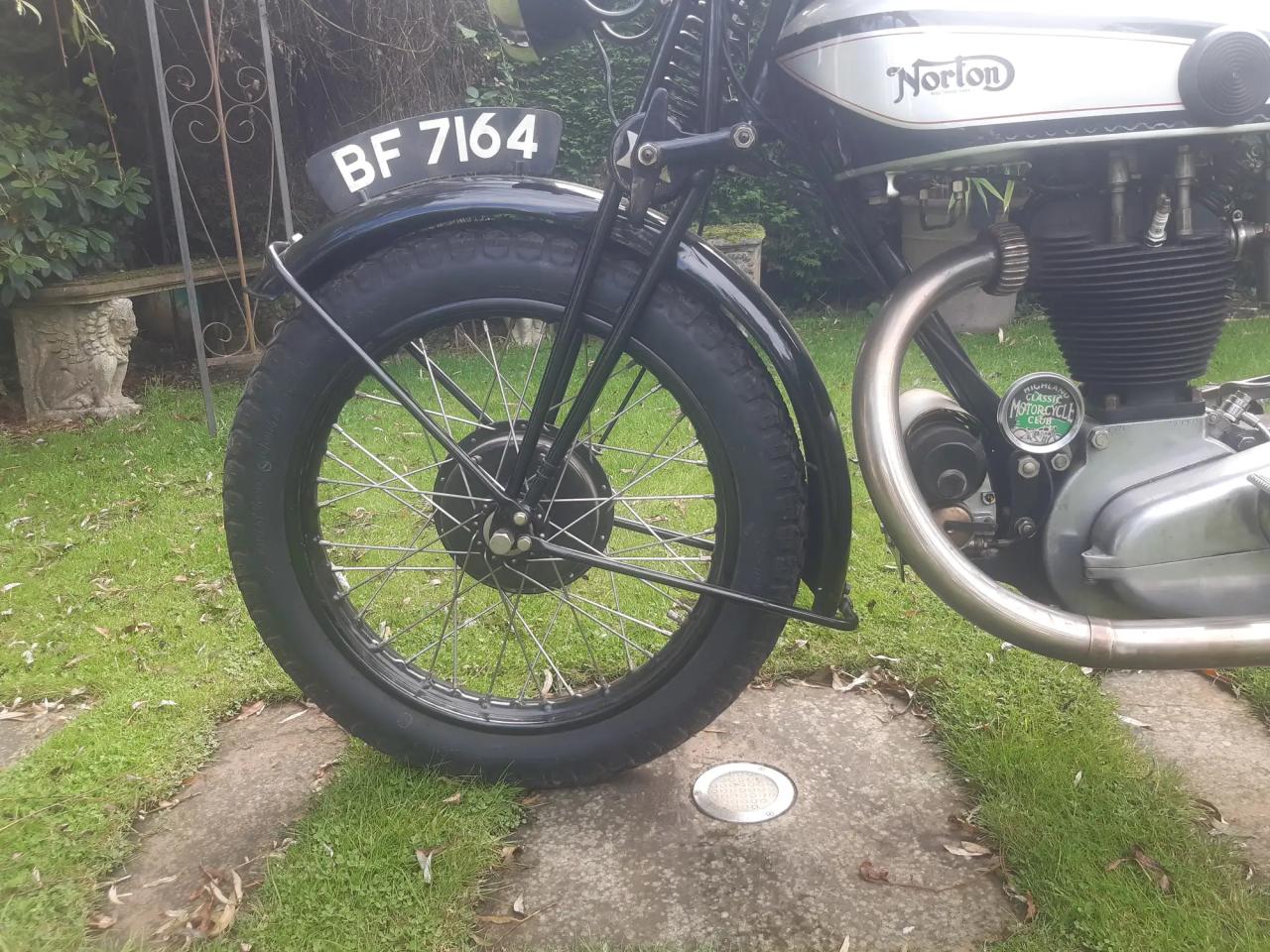 Norton MODEL 18