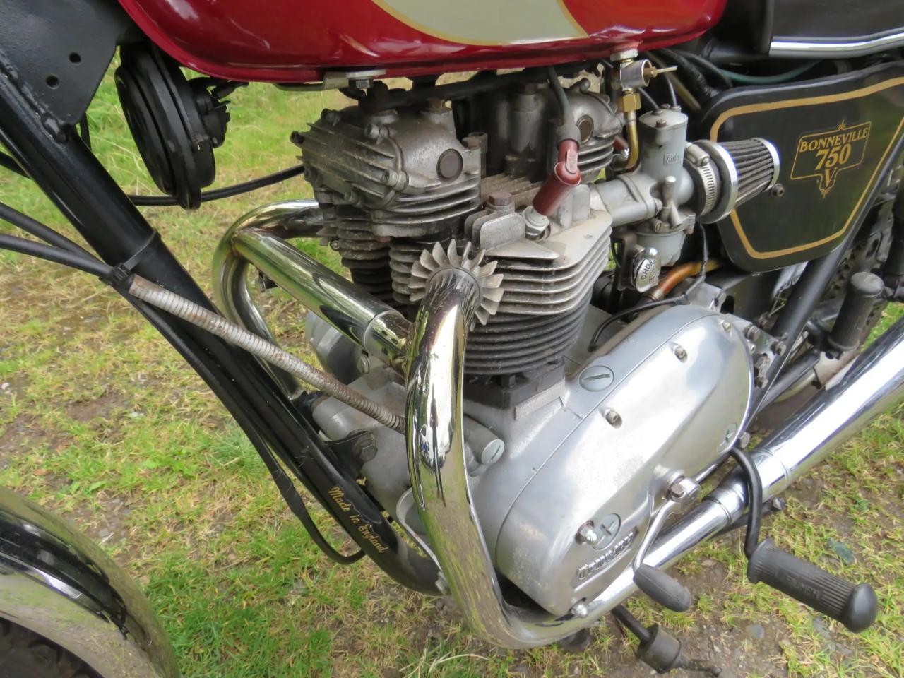 Triumph T140V BONNEVILLE