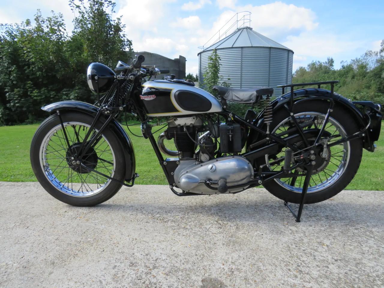 Triumph 3H