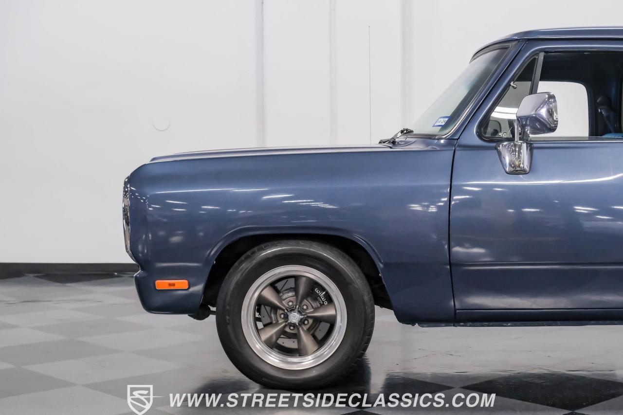 1989 Dodge D150 Hemi Restomod