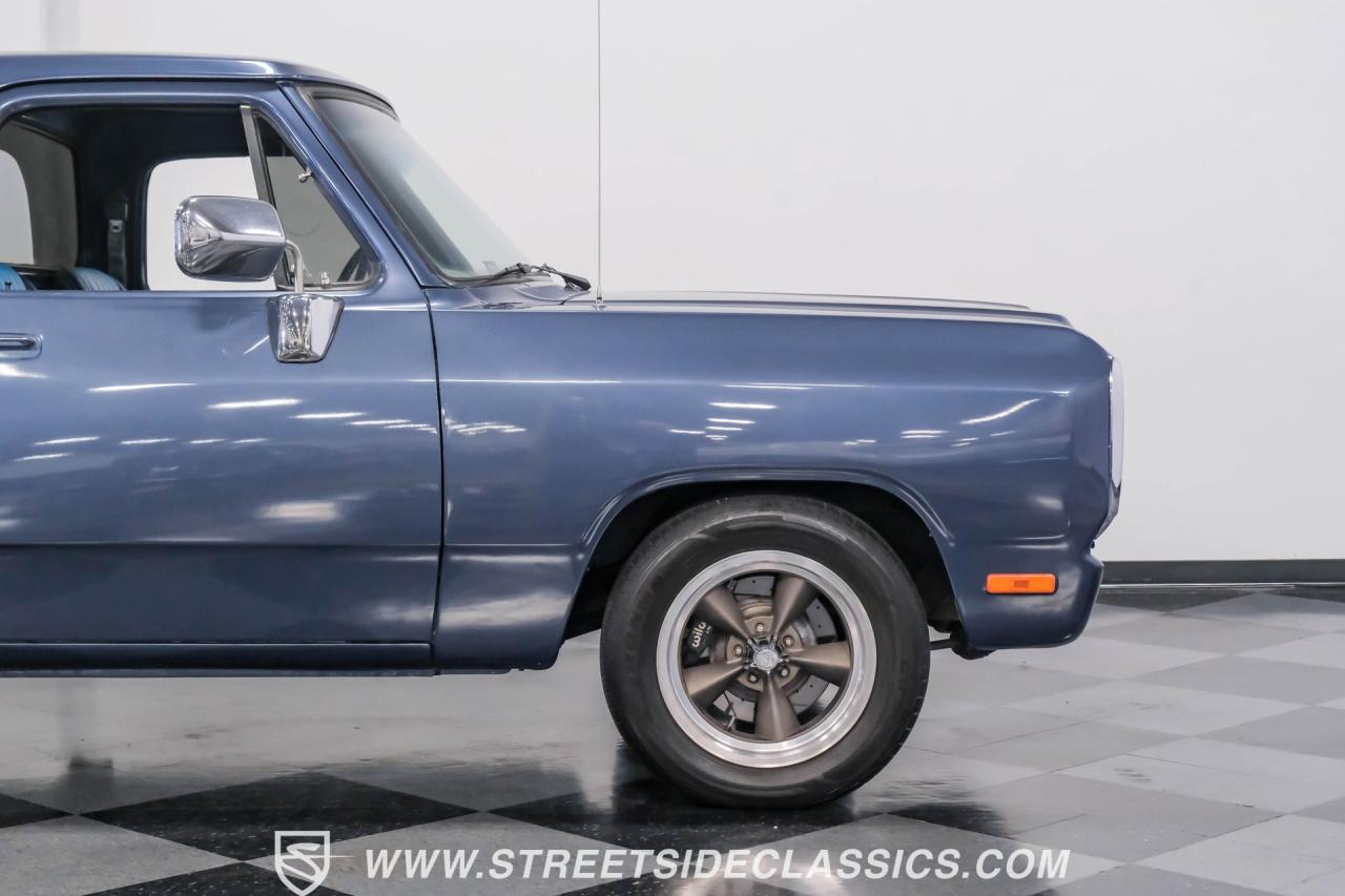 1989 Dodge D150 Hemi Restomod