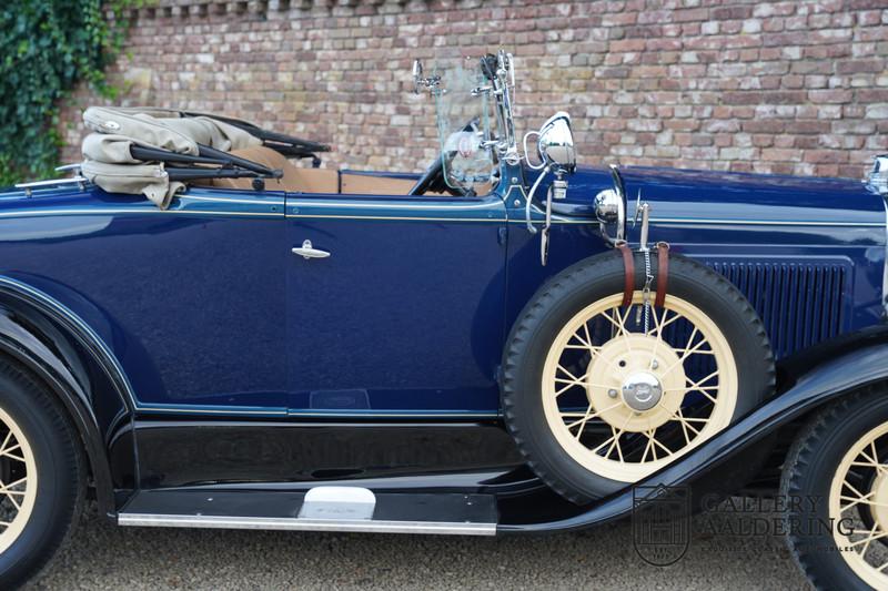 1931 Ford A Roadster de Luxe