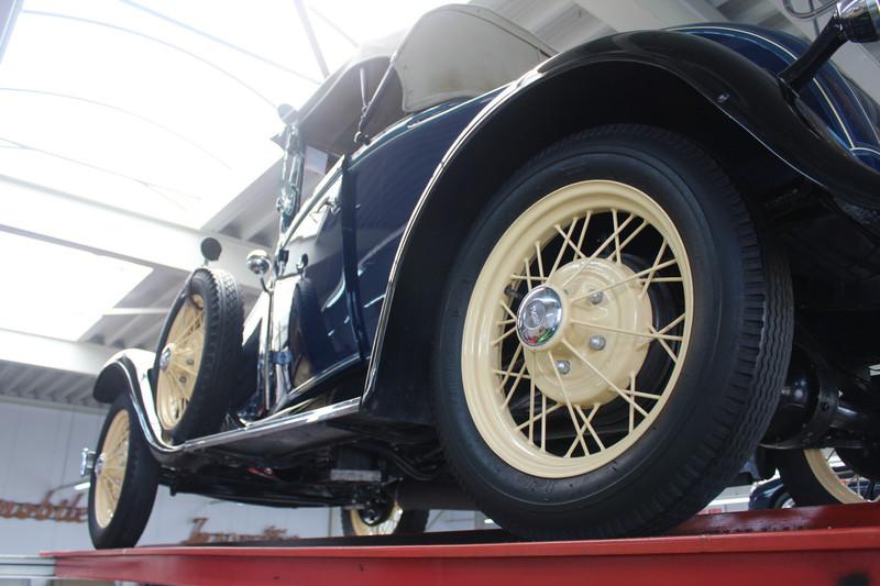 1931 Ford A Roadster de Luxe