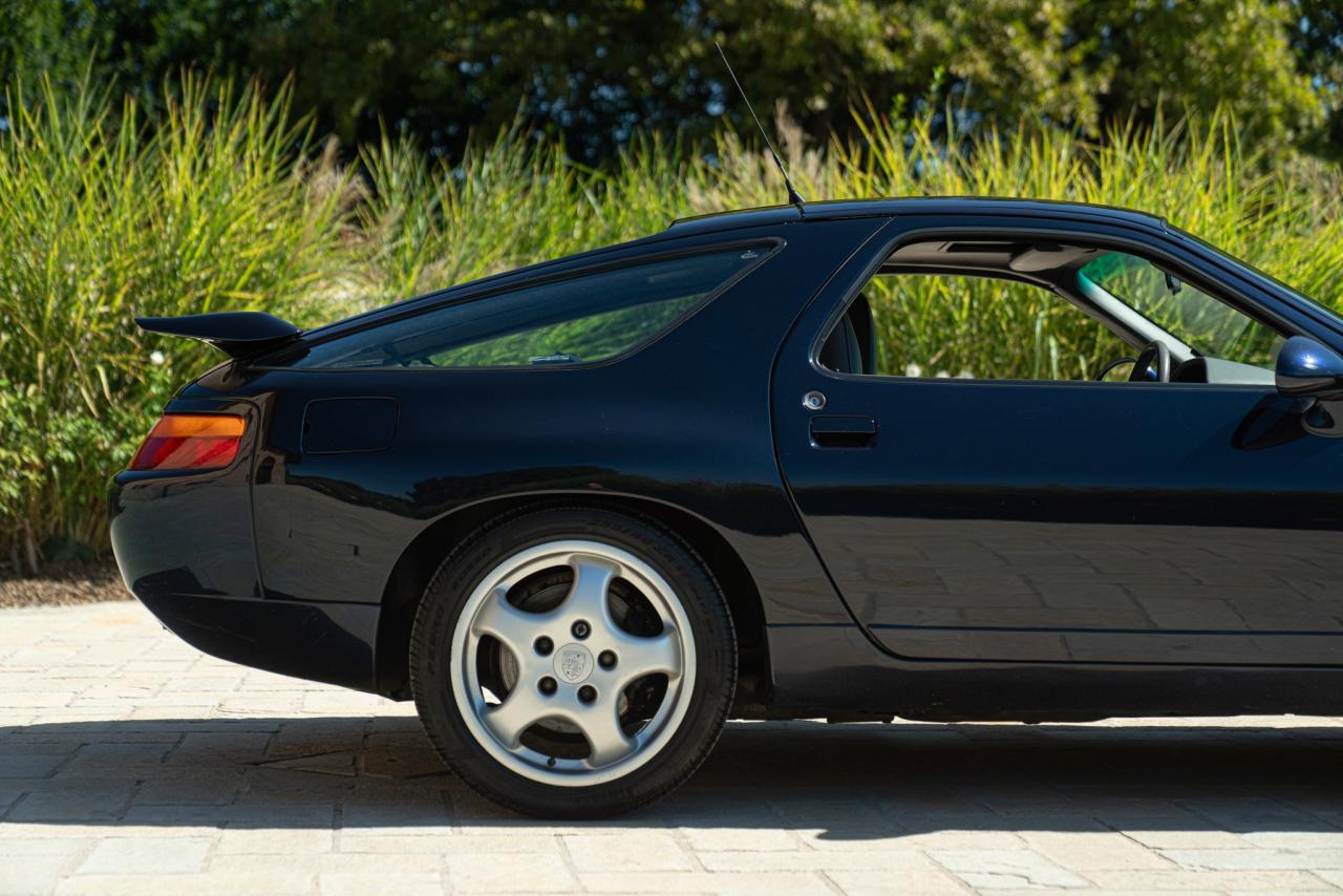 1992 Porsche 928 GTS