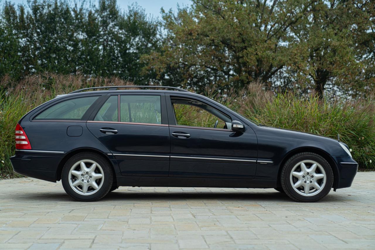 2001 Mercedes - Benz C 320