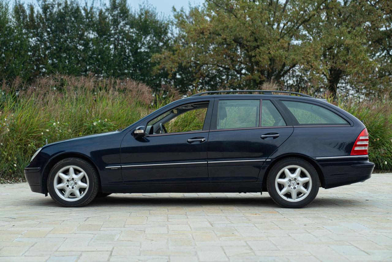 2001 Mercedes - Benz C 320