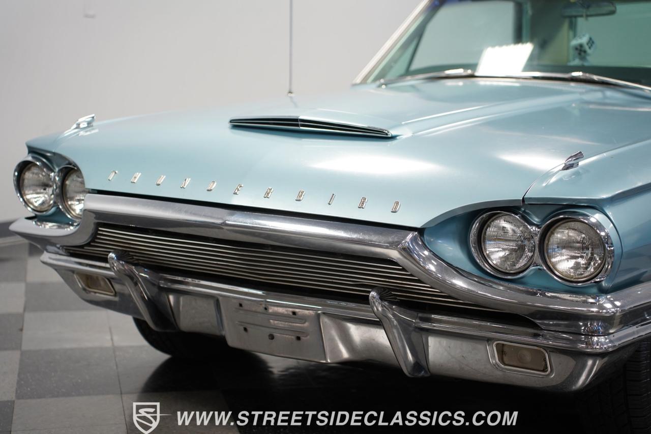 1964 Ford Thunderbird